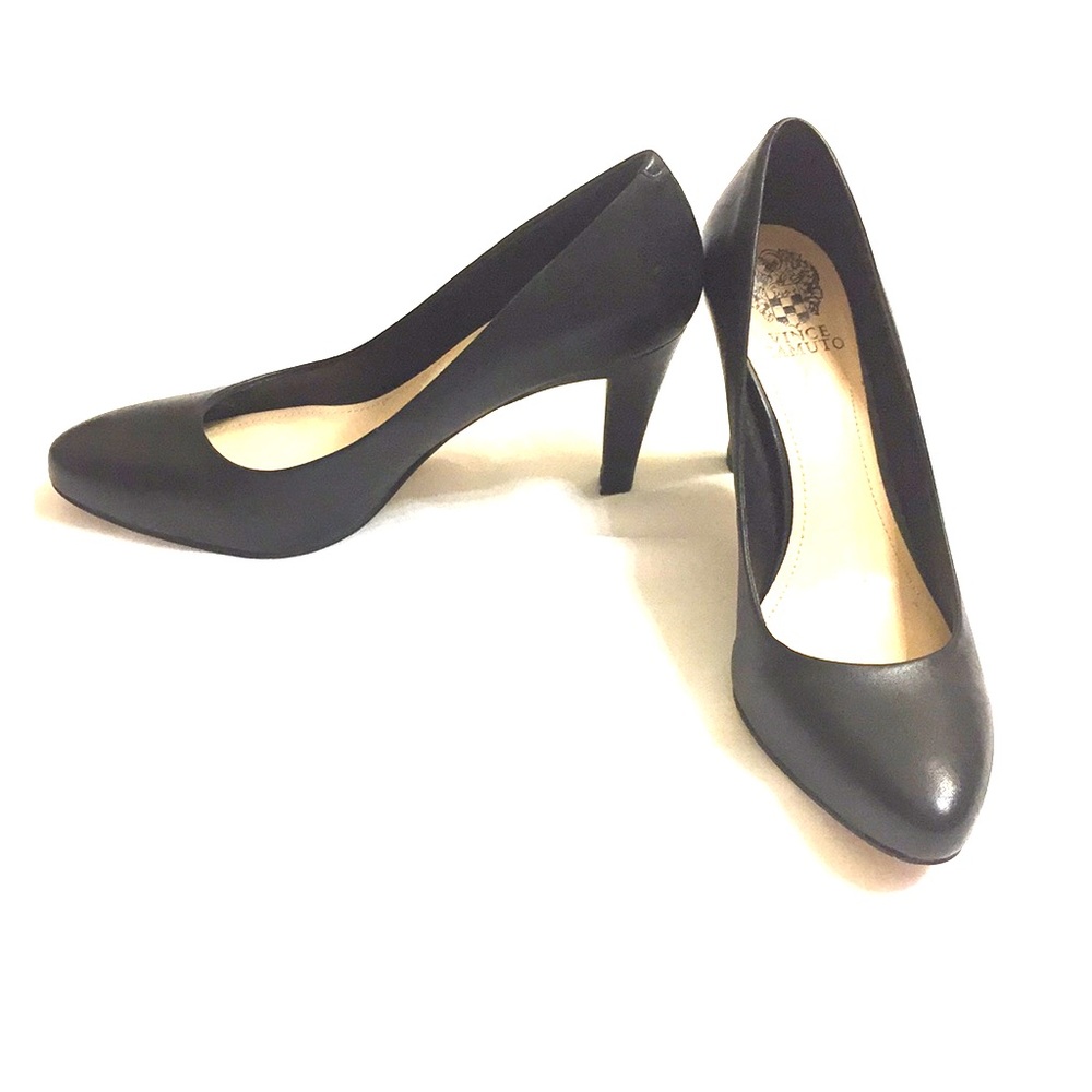 Vince Camuto Black Leather Pumps